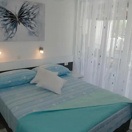 Urban With Heated Pool *