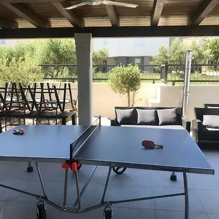 Urban With Heated Pool Apartamento