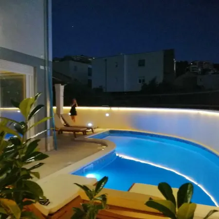 Apartamento Urban With Heated Pool