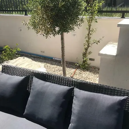 Urban With Heated Pool * Podstrana